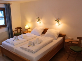 10 Catered chalet Dorferhaus Gerlos Master bedroom 
