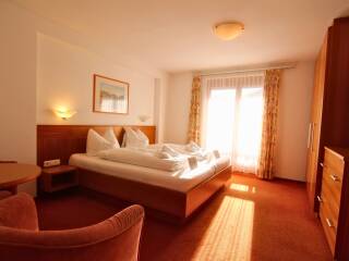 13. Prive groepsaccommodatie Tirolerhof Apart Serfaus Tweepersoonskamer