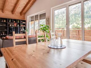 16. Catered chalet Gabl Sankt Anton Woonkamer appartement