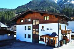 01 Catered chalet Silian Saalbach Hinterglemm Aanzicht