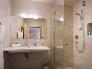 chalet stratus ski chalet in st anton austria bathroom 12227